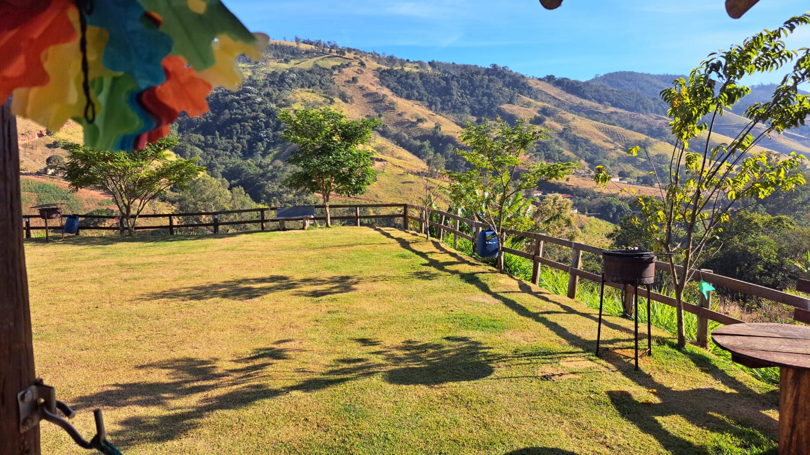 Trilha na natureza do camping